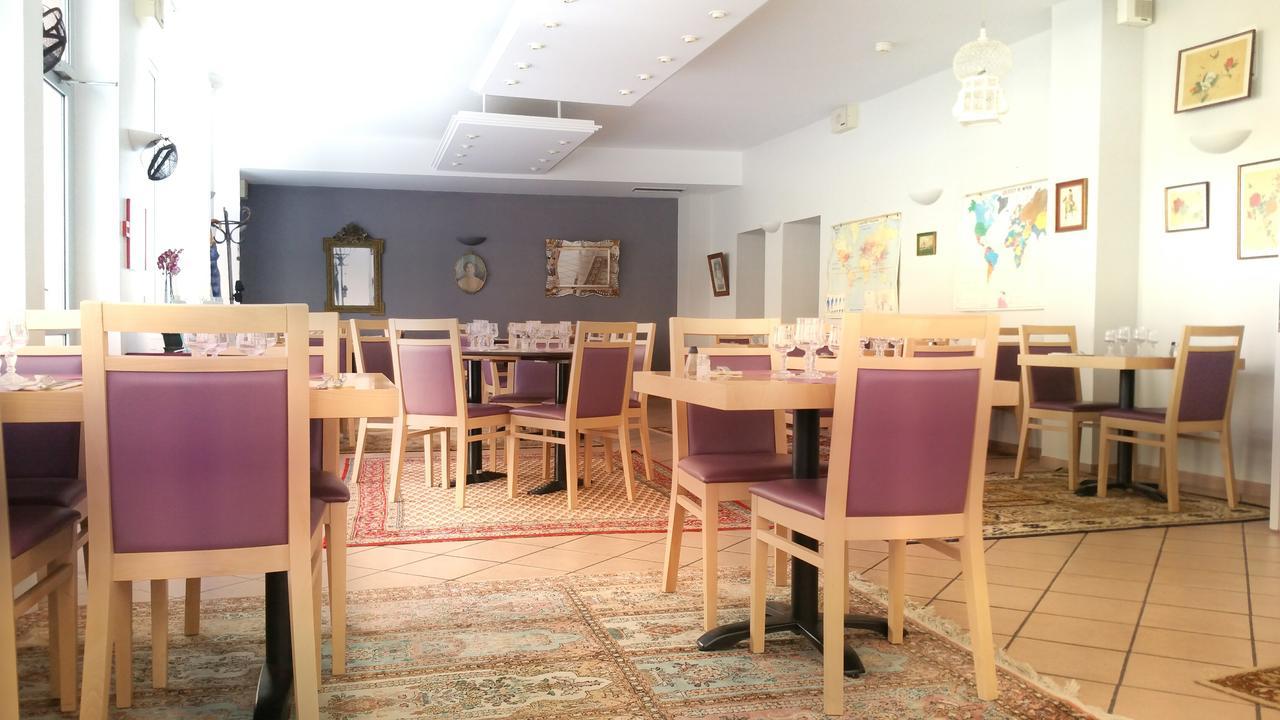 Logis Hotel Du Commerce Вольвик Экстерьер фото