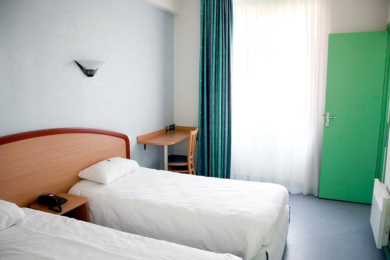 Logis Hotel Du Commerce Вольвик Экстерьер фото